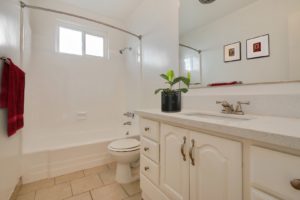 Fire Collection Apartments | The Park interior bathroom