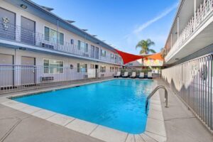 Fire Collection Apartments | Twin Palms at Noho