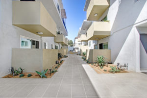 303 apartments outdoor space