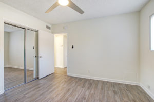 303 apartments unfurnished bedroom
